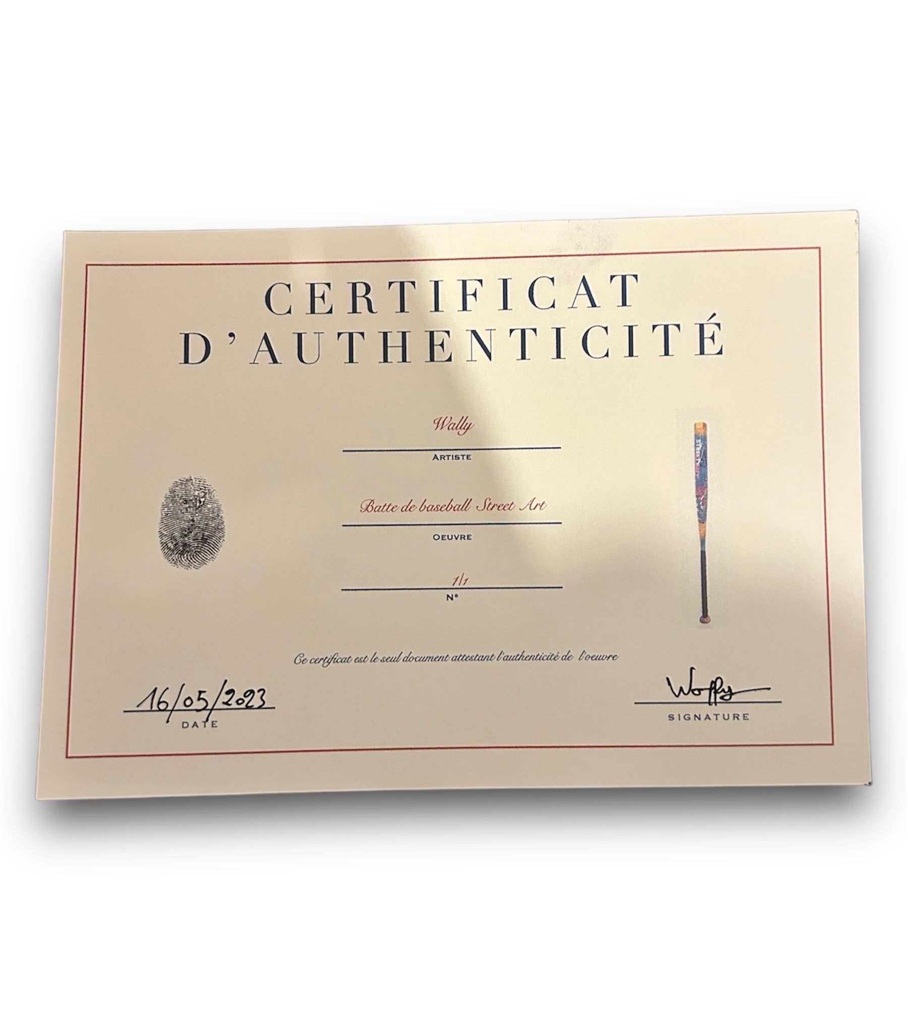 Baril Givenchy de l'artiste wally walid sahraoui popart oeuvre d'art originale et unique au monde Tonneau personnaliser 