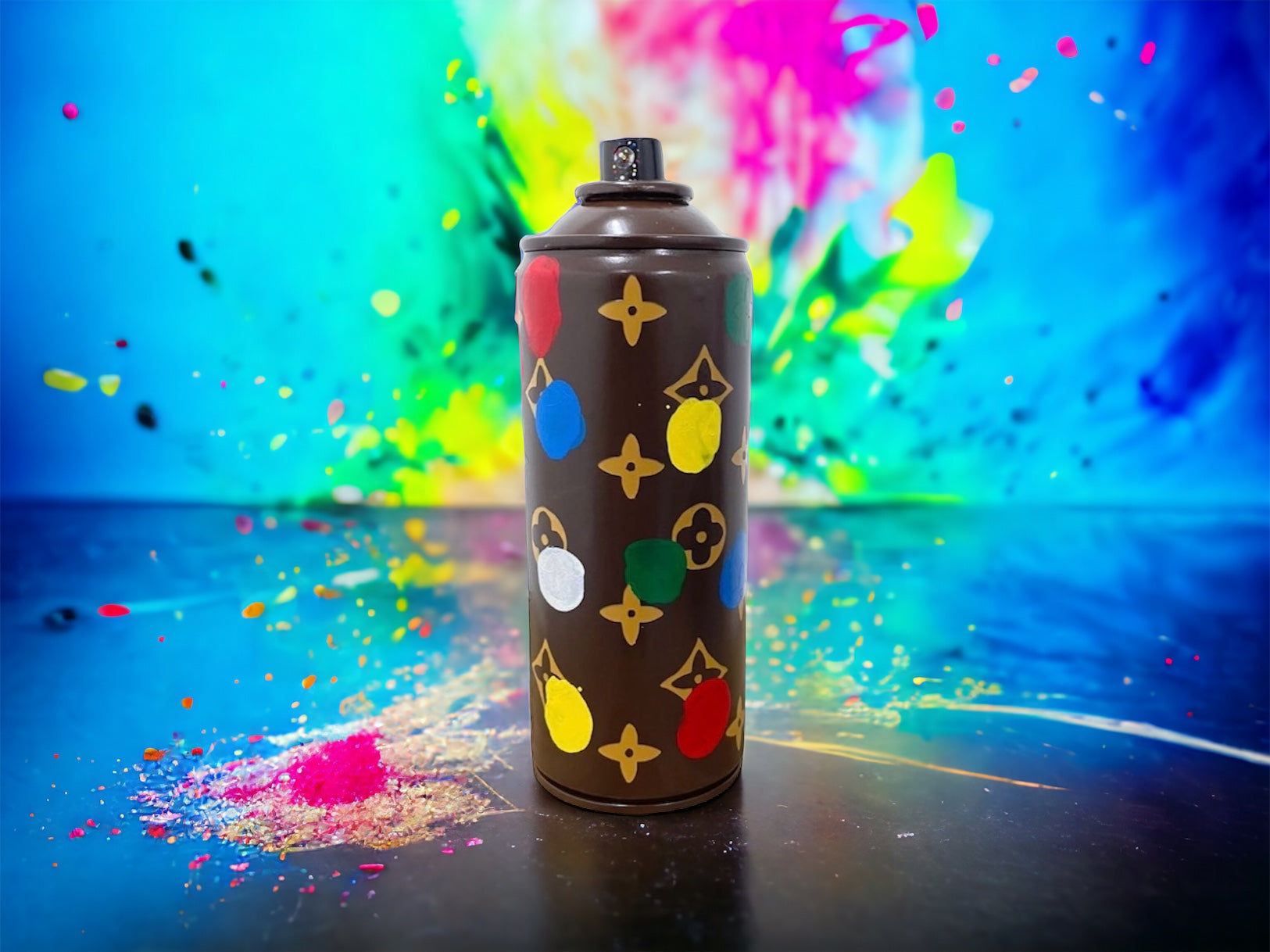 Bombe Louis Vuitton x Yayoikusuma  de l'artiste Wally walid sahraoui popart oeuvre d'art originale et unique au monde